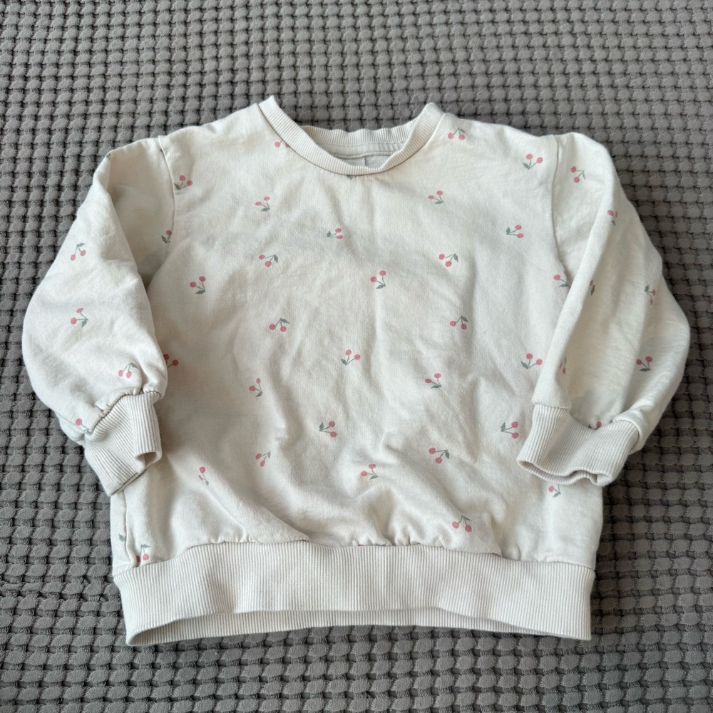 H&M cherry cotton crewneck 2T